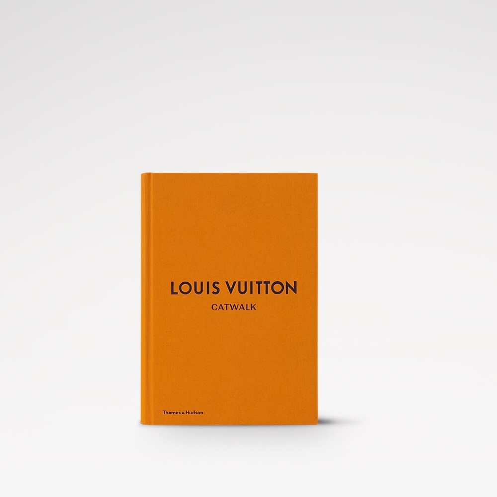 Sealed Louis Vuitton Catwalk Coffee Table/Collectors Book - Picture 7 of 8